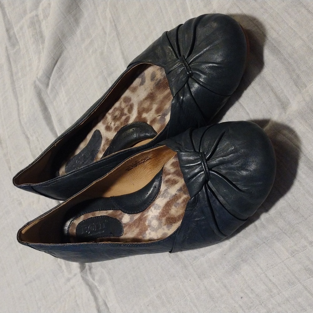 Born Adele Leather Ballet Flats Twisted Toe